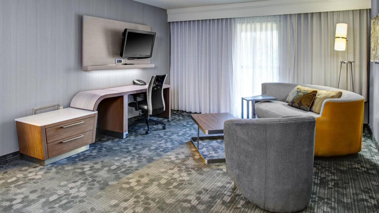 คอร์ทยาร์ด คลีฟแลนด์ เวสเลกส์ Hotel เวสต์เลค ภายนอก รูปภาพ