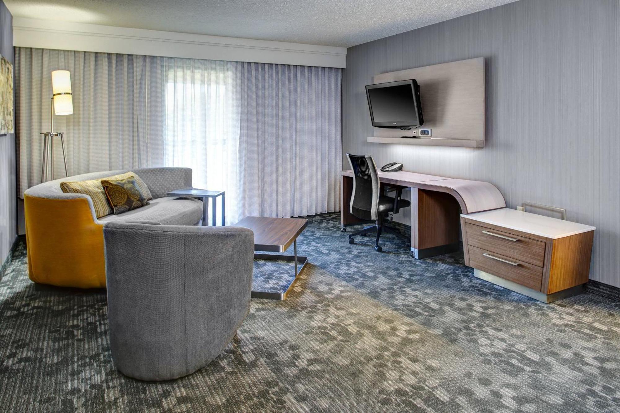 คอร์ทยาร์ด คลีฟแลนด์ เวสเลกส์ Hotel เวสต์เลค ภายนอก รูปภาพ